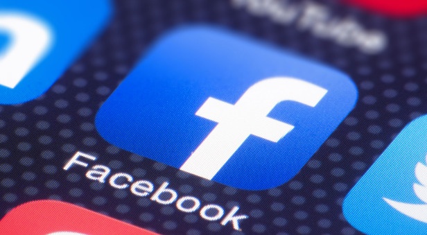 Facebook şimdi de yarım milyar kullanıcının bilgilerini çaldırdı!