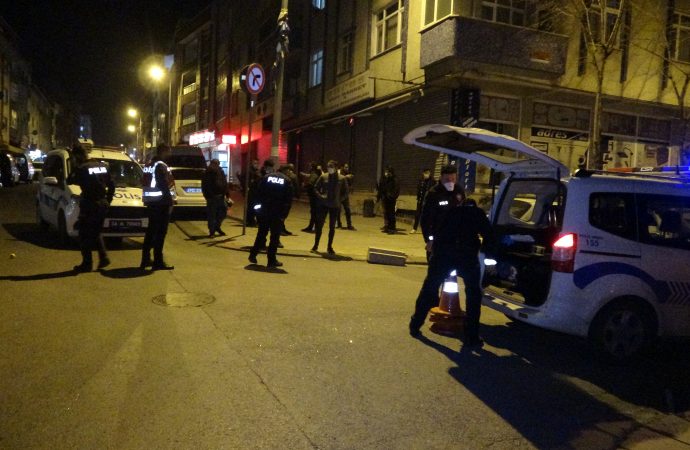 Sultangazi’de silahlı saldırı: 1 kişi yaralandı