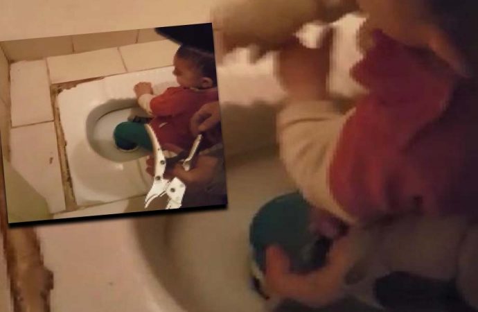 Tuvalet deliğine ayağı sıkışan çocuk dehşeti yaşadı