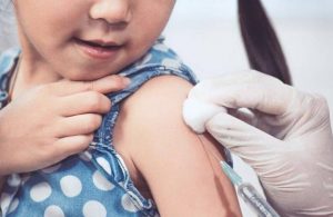 Prof. Dr. Salman: Aşıların salgından sonra yapılması çocukları başka tehlikelere açık hale getirebilir