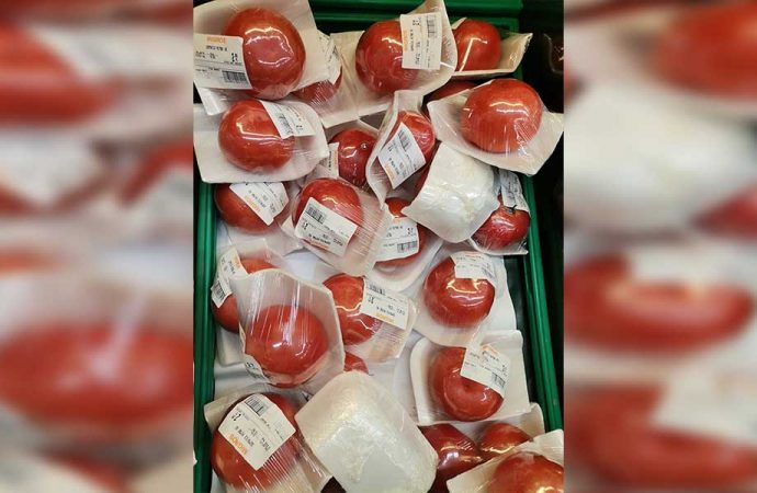 Bunu da gördük… Türkiye’de domates tane tane satılmaya başladı