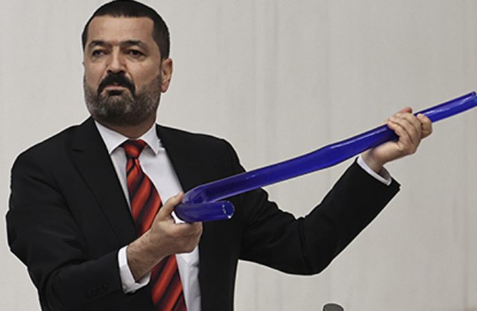 HDP’li Milletvekili, Erdoğan’ı hortumcu ilan etti