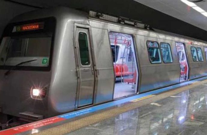 İstanbul’da kademeli normalleşmede metroların çalışacağı saatler belli oldu