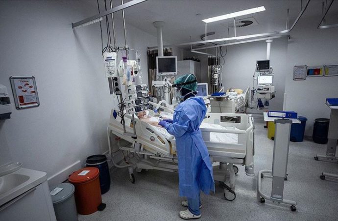 Koronavirüs nedeniyle 336 yurttaş daha hayatını kaybetti