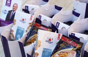 Başkan Atay’dan çölyak hastalarına glütensiz gıda paketi
