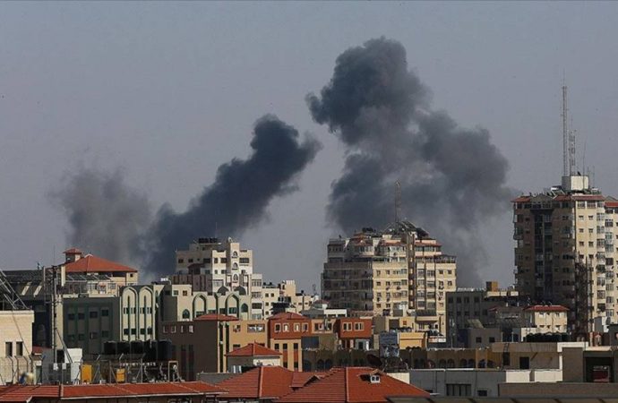 İsrail Gazze Şeridi’ni bombaladı: 9’u çocuk 20 Filistinli hayatını kaybetti
