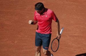 Federer, Roland Garros’ta ikinci tura yükseldi