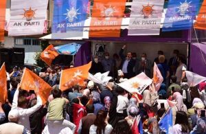 AKP tedbirsiz seçim mitingi düzenledi!