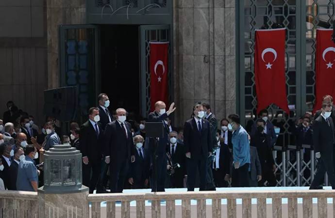 Taksim Camii açıldı, Erdoğan Gezi’yi hedef aldı!