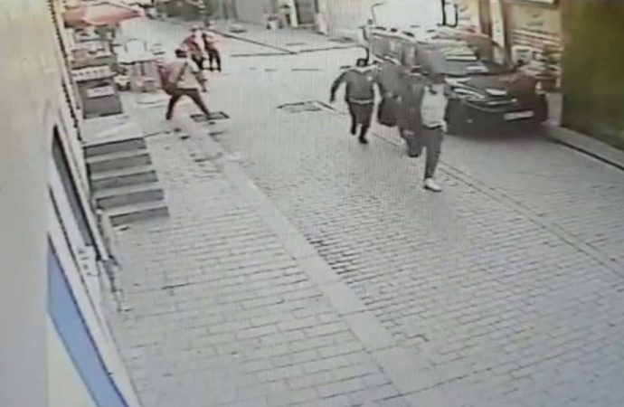 Fatih’te aralarında polisin de bulunduğu soygun girişimi