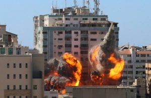 İsrail’in hava saldırıları sürüyor: Can kaybı 174’e yükseldi