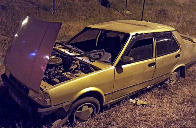 Kırıkkale’de otomobil şarampole devrildi: 3 yaralı