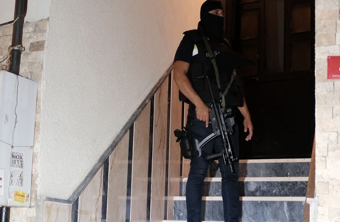 İstanbul merkezli 3 ilde IŞİD operasyonu:  32 gözaltı