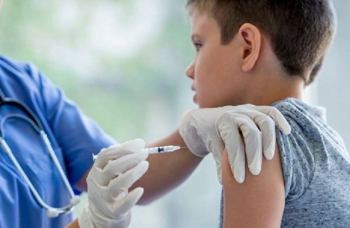 Bilim Kurulu üyesinden çocuklar için aşı açıklaması: Dozlar azaltılabilir