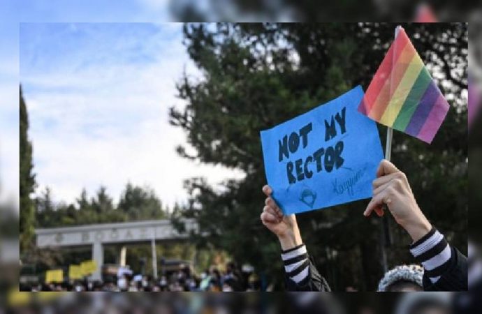 ‘LGBTİ+ bayrağı taşıma’ davası 28 Haziran’a ertelendi