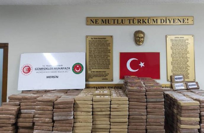 Ticaret Bakanı Muş: Mersin Limanı’nda 1 ton kokain yakalandı