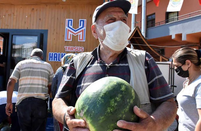 Tarsus Belediyesi çiftçiden alıyor dar gelirli vatandaşlara veriyor