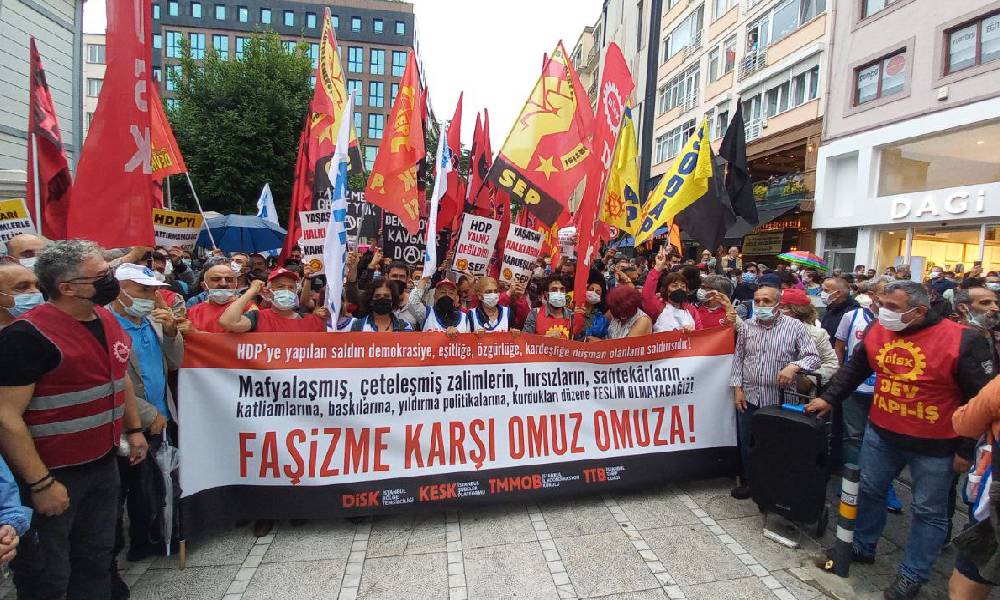 Katledilen Deniz Poyraz için Kadıköy’de eylem: Seçimle değil devrimle gidecekler