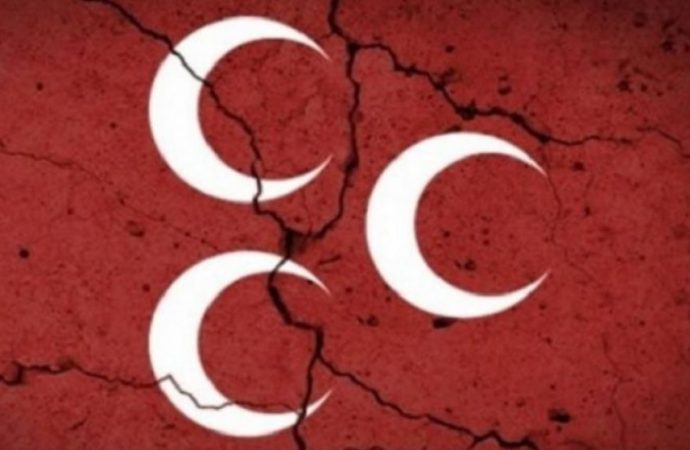 MHP’de büyük istifa depremi! 2 bin kişi CHP’ye geçiyor