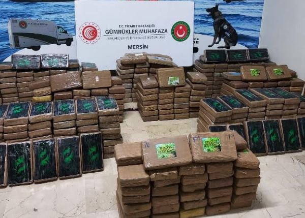 Mersin’de muz yüklü konteynerde 463 kilo kokain bulundu