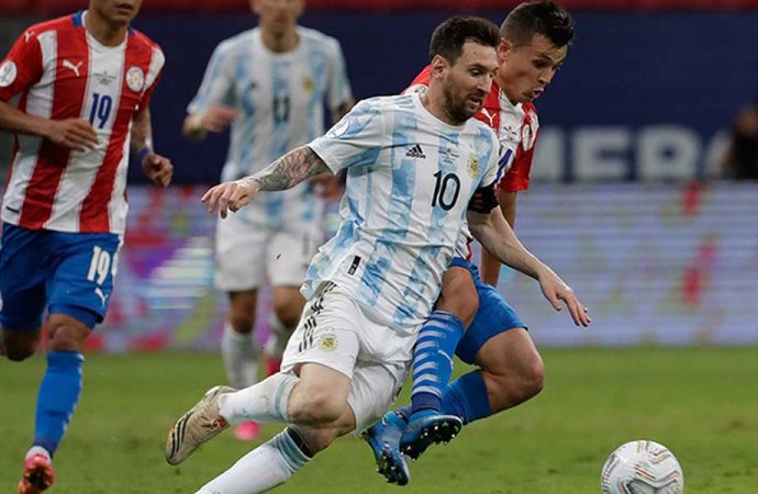 Arjantin tur atladı, Messi rekor kırdı