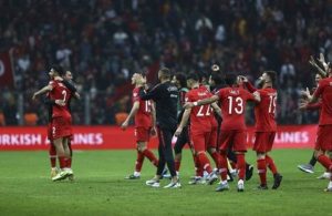 İsviçre-Türkiye maçının hakemi belli oldu