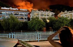 Türkiye yanıyor! 88 yangın kontrol altında, 10 yangın devam ediyor, 4 yurttaş hayatını kaybetti