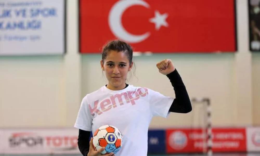 13 yaşındaki sporcu Merve Akpınar: Köyümdeki kız çocuklarının kaderini değiştireceğim