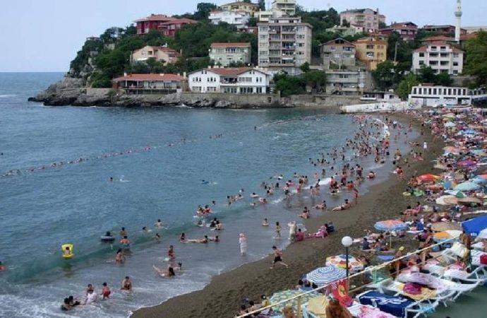 Zonguldak’ta “Plaj din görevlilerine ayrılsın” talebi