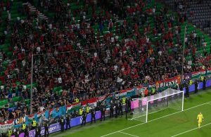 UEFA, Macaristan’a 3 maç seyircisiz oynama cezası verdi