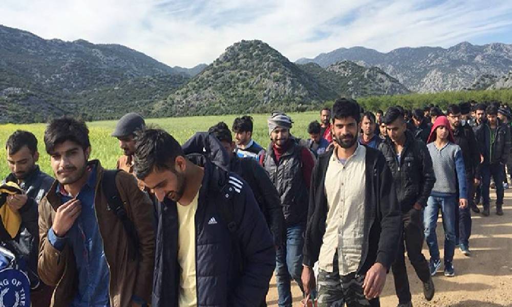 Taliban kaçışı sürüyor: Akın akın Türkiye’ye geliyorlar