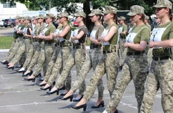 Ukrayna’nın topuklu askerlerine tepki yağdı