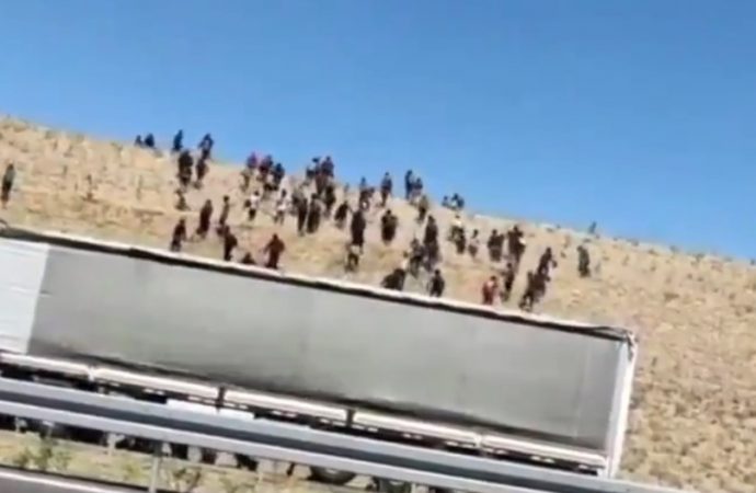 Van Valiliği: Bin 456 göçmen yakalandı