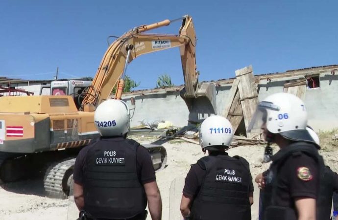 Ankara’da besicilerin evleri ve ahırları yıkıldı: Çok sayıda gözaltı var