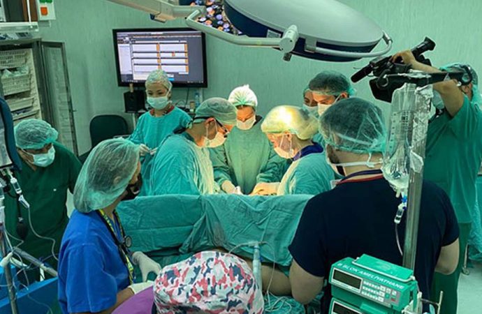 Türkiye’nin kadavradan ikinci rahim nakli operasyonu başladı