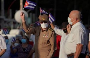 Küba’da ABD ambargosuna karşı miting: Castro da katıldı