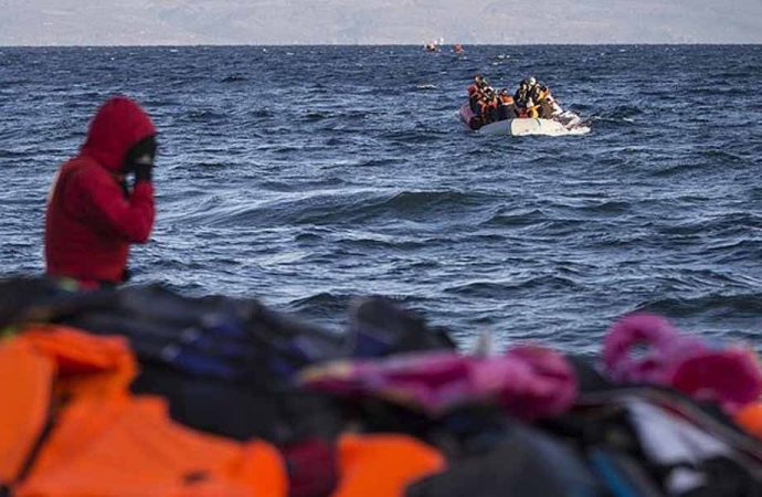Akdeniz’de göçmenleri taşıyan bot battı: 43 ölü