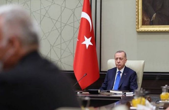 Kulis: ‘Erdoğan, başarısızlığının faturasını 3 bakana kesecek’