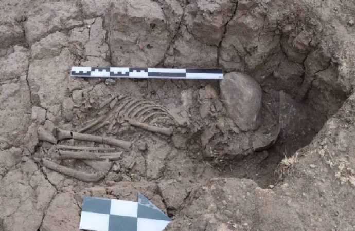 Tunceli’de 5 bin 500 yıllık çocuk iskeleti bulundu