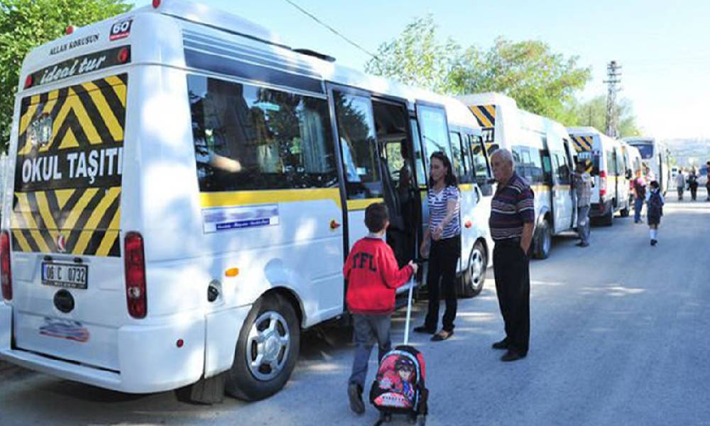 İzmir’de okul servisi ücretleri belli oldu: Yüzde 15 zam