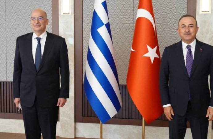 Pakdemirli envanterimizde yok demişti: Türkiye Yunanistan’a iki uçak gönderiyor