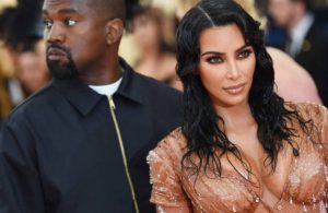 Kim Kardashian’dan boşanma sonrası soyadı kararı