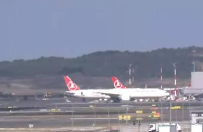 Afganistan’dan gelen THY uçağı İstanbul Havalimanı’na indi