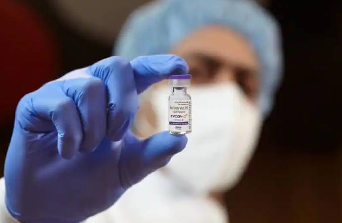 Hindistan’da ‘dünyanın ilk DNA bazlı’ Covid-19 aşısına onay