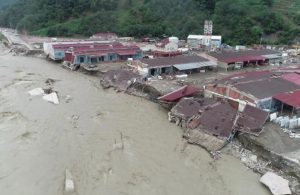 Sel felaketinde can kaybı 77’ye yükseldi! Kayıplar için çalışmalar sürüyor