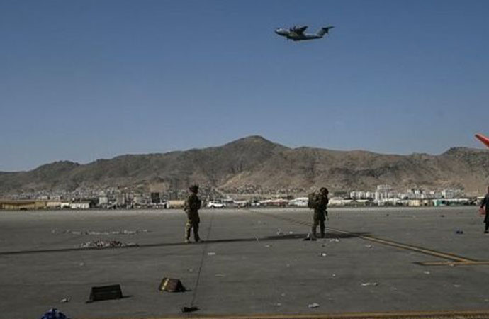 Taliban, Kabil Havalimanı için Katar’dan da yardım istedi