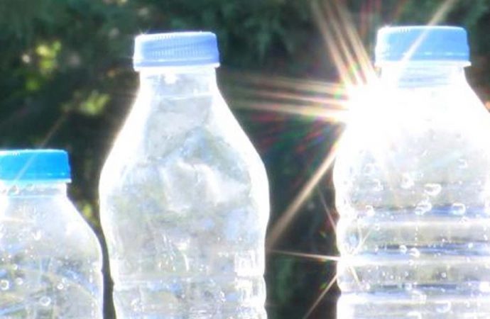 Plastik şişedeki tehlikeye dikkat