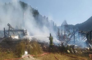 Kastamonu Tosya’da yangın: 2 ev kullanılamaz hale geldi