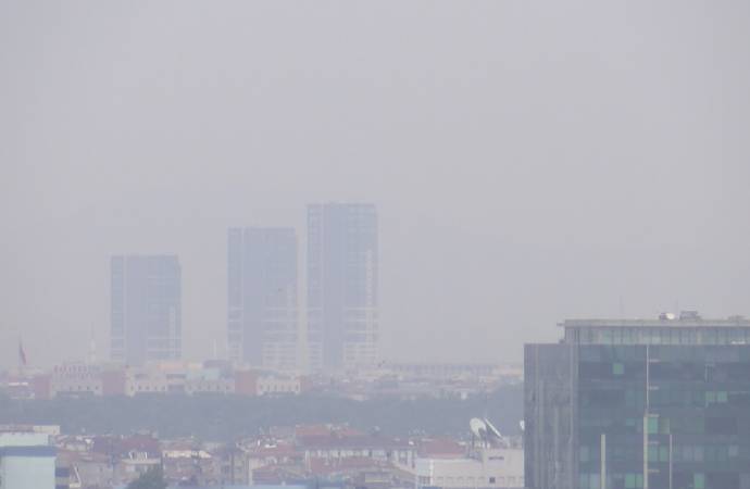 İstanbul’u kül bulutu sardı, uzmanından uyarı geldi
