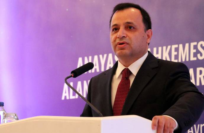 AYM Başkanı Arslan’dan direnme kararlarına bir tepki daha